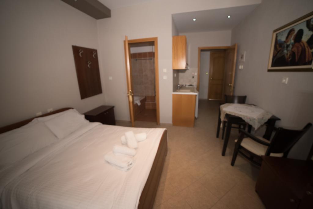 Hotel Galaxias Káto Loutrákion Extérieur photo