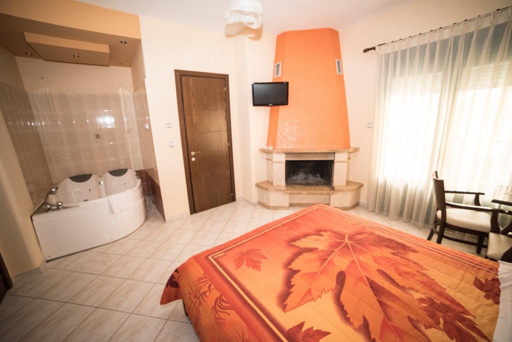 Hotel Galaxias Káto Loutrákion Extérieur photo