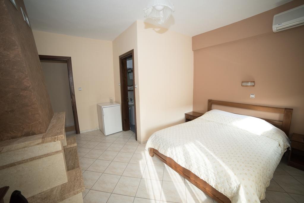 Hotel Galaxias Káto Loutrákion Extérieur photo
