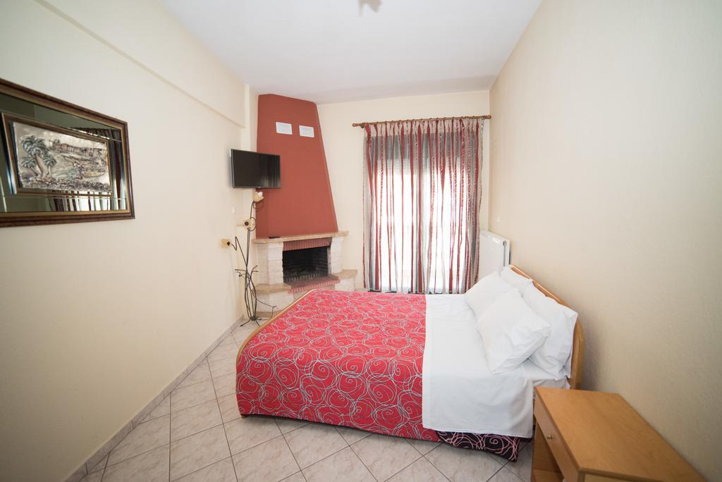 Hotel Galaxias Káto Loutrákion Extérieur photo