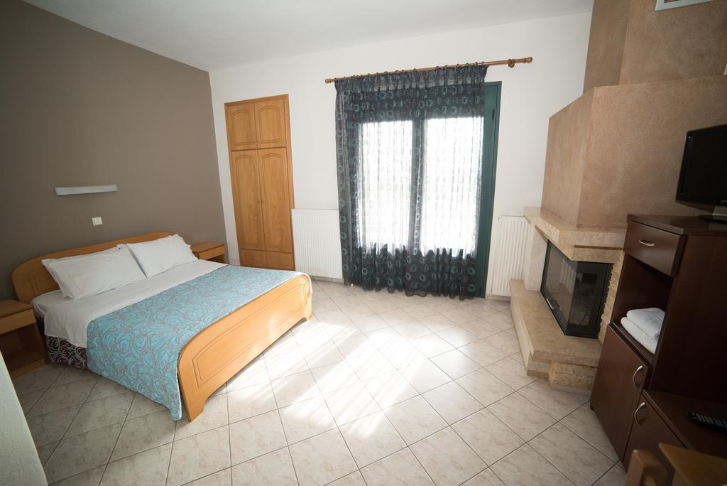 Hotel Galaxias Káto Loutrákion Extérieur photo